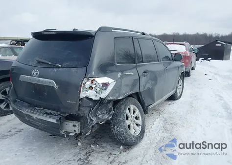 2012 Toyota Highlander Base V6 z USA, uszkodzony, nr VIN 5TDBK3EH6CS115710